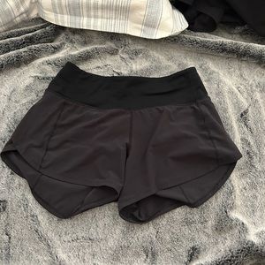 Lululemon speed up size 2 inseam 4 inch